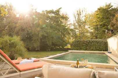Maison Loutïna, Location De Vacances à l' Isle-sur-la-Sorgue