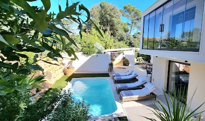 Maison d'exception classée 5* piscine chauffée, Location de Vacances à Saint-Maximin-la-Sainte-Baume