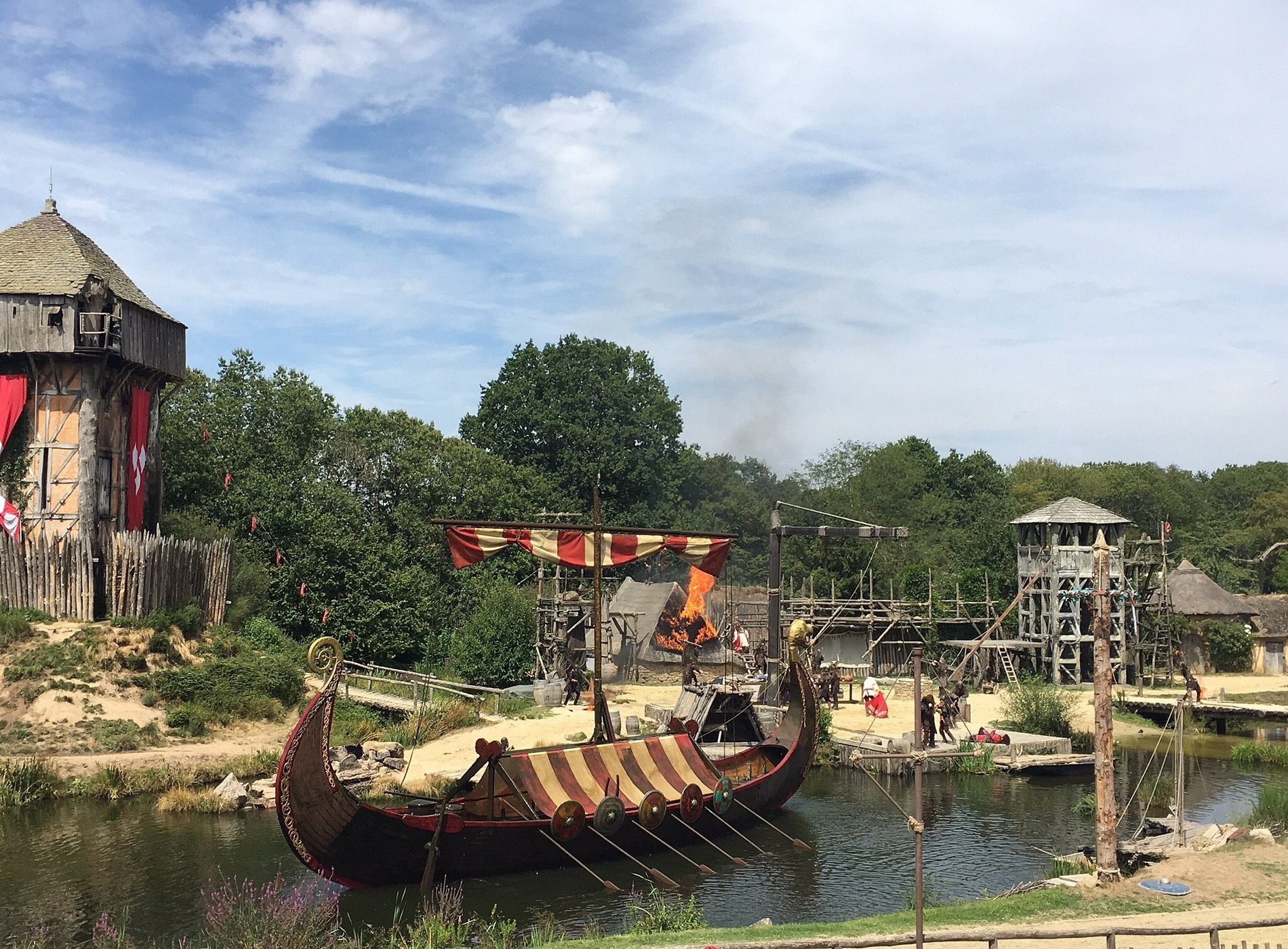 Le Vieux Logis de la Galocherie, Chambre d'Hôtes à Essarts en Bocage