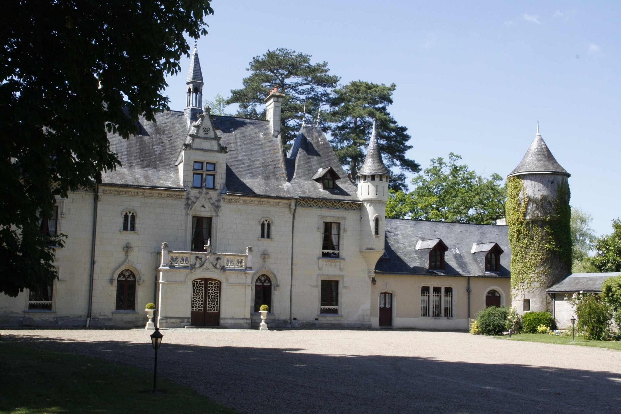 Chateau de Nazé, Chambre d'Hôtes à Vivy