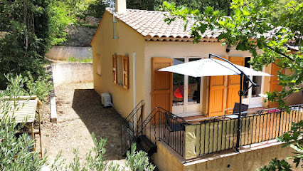 La Villa Font Castellan, Location De Vacances à Bauduen