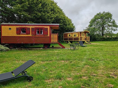 Suzanne City, Chambre d'Hôtes à Saint-Donan