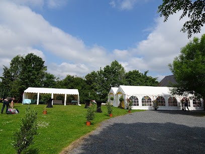 Coquet Laurence gite des Faluères, Maison d'Hôtes à Laval