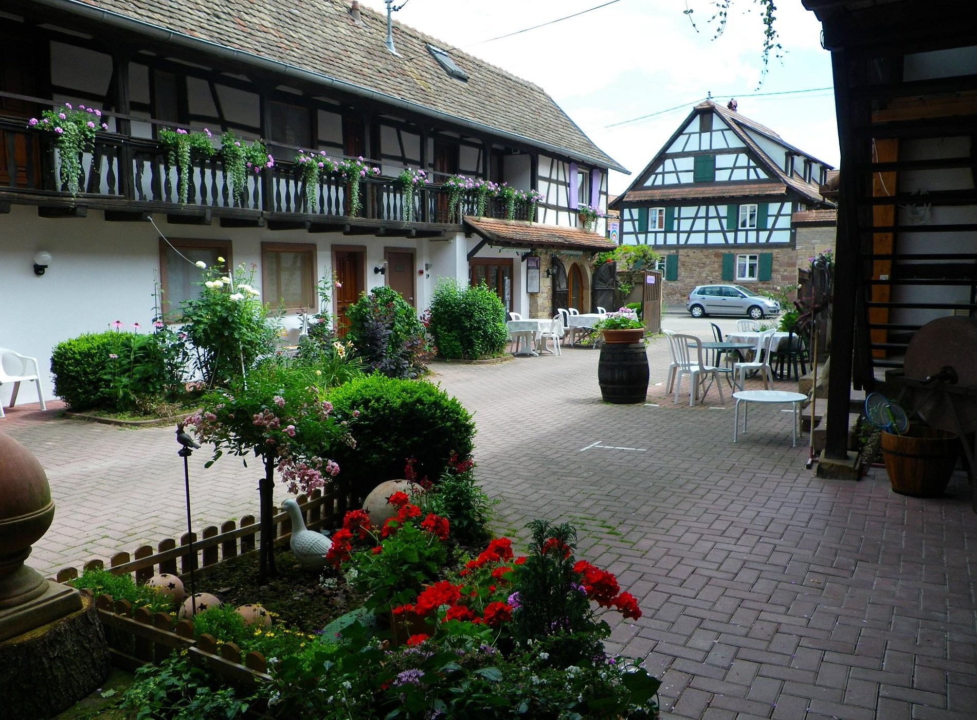 A L'ARC EN CIEL, Chambres D'hôtes Et Meublés De Tourisme, Chambre d'Hôtes à Blaesheim