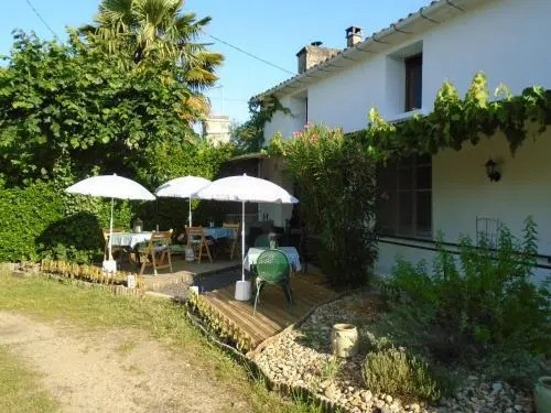 Chambre Et Table D'hotes / Bed, Breakfast & Evening Meal, Chambre d'Hôtes à Ménesplet