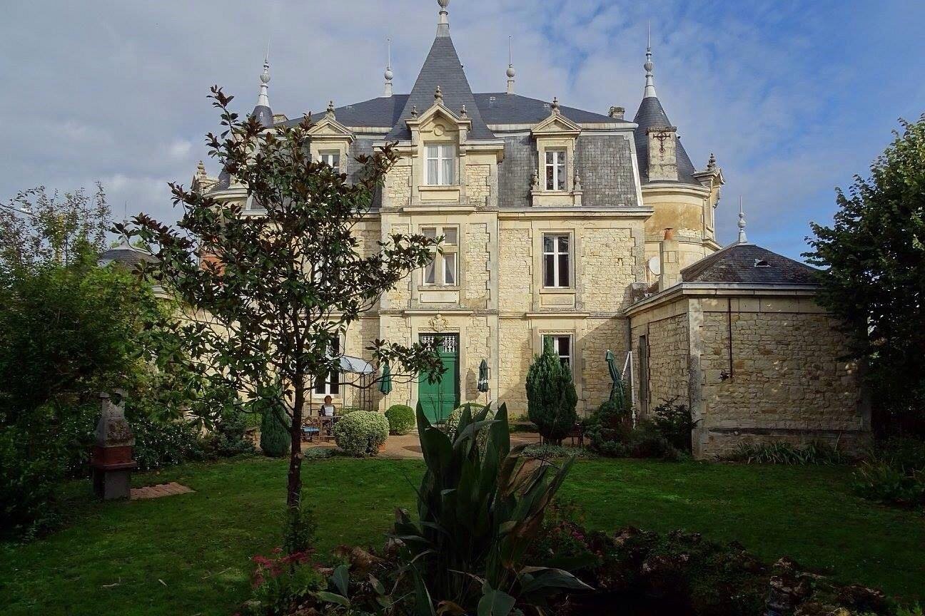 chateau d'Og, Chambre d'Hôtes à Fors