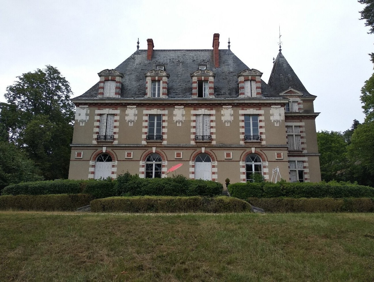 Château de Praslins, Chambre d'Hôtes à Nogent-sur-Vernisson