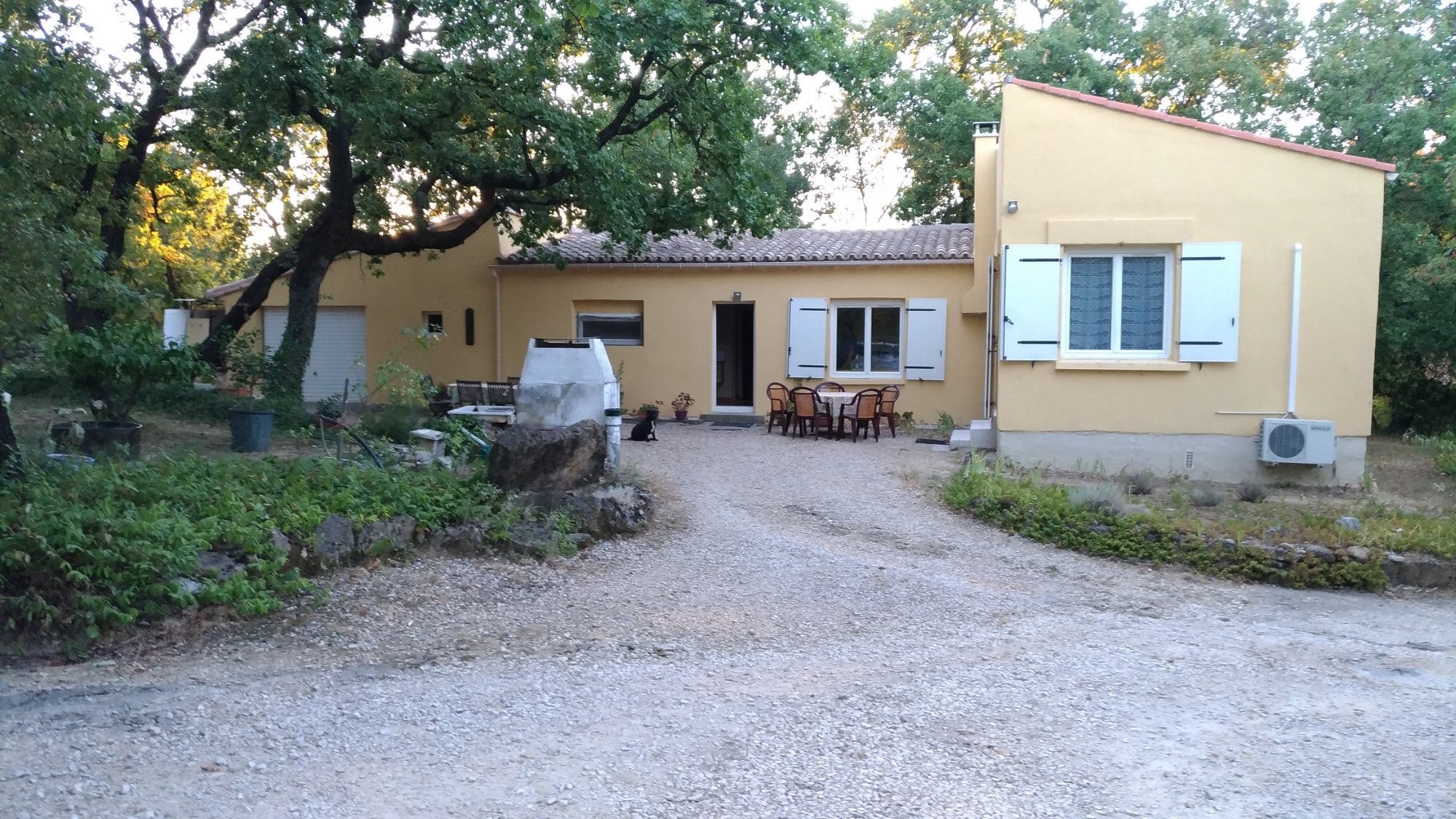 La Cheneraie, Chambre d'Hôtes à Vézénobres