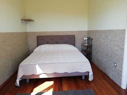 Amoureux Du Calme Et De La Nature, Chambre d'Hôtes à Tanneron