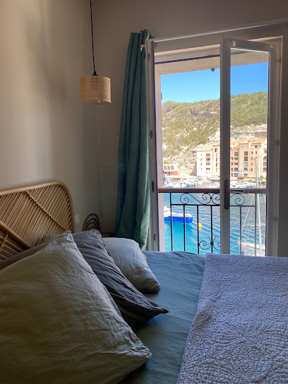 Chez Carlu - Appartement Vue Port, Location De Vacances à Bonifacio