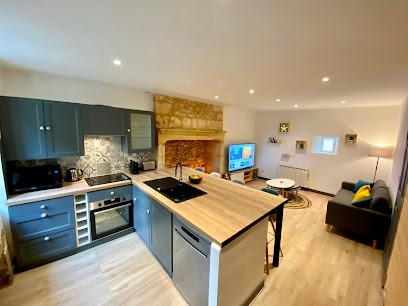 Les Pierres d'Alexandre, Location de Vacances à Aubas