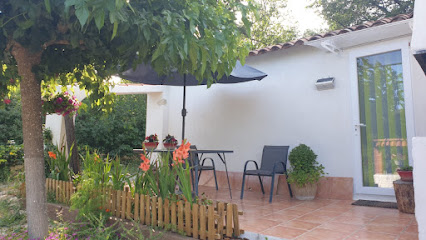 Sous Les Chênes, Location De Vacances à Saint-Martin-de-Brômes