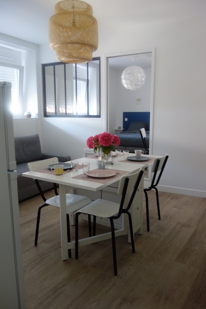 Au Grenier de Pauline I Gite Proche du Puy du Fou, Location de Vacances à La Gaubretière