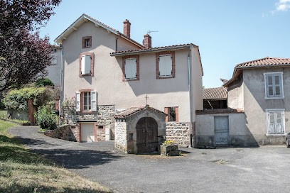 La Maison des Dames, Chambre d'Hôtes à Leigneux