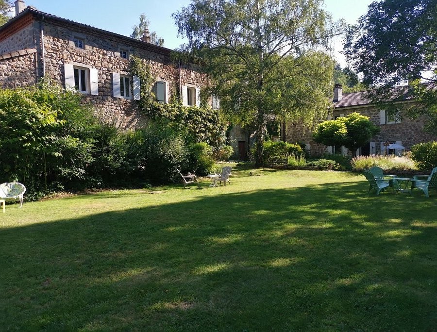 Domaine De Salomony, Chambre d'Hôtes à Marcols-les-Eaux