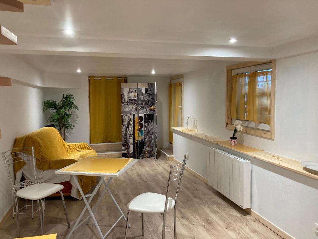 Cottage de Noëlle, Location de Vacances à Limoges