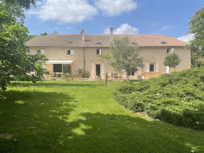 La Ferme de Villeneuve, Maison d'Hôtes à Saint-Antoine