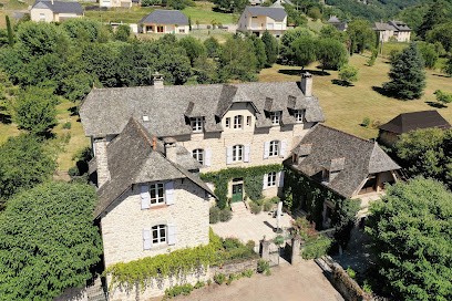 Chambre D’hôtes Aveyron : Le Clos Saint Georges, Chambre d'Hôtes à Entraygues-sur-Truyère