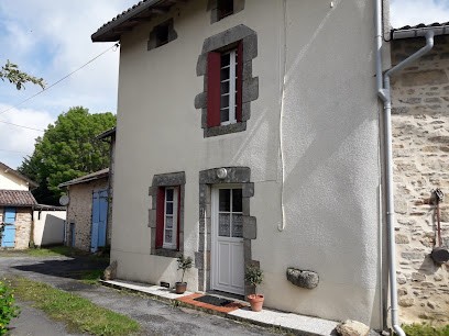 Six Rosiers Cottage, Location de Vacances à Cussac