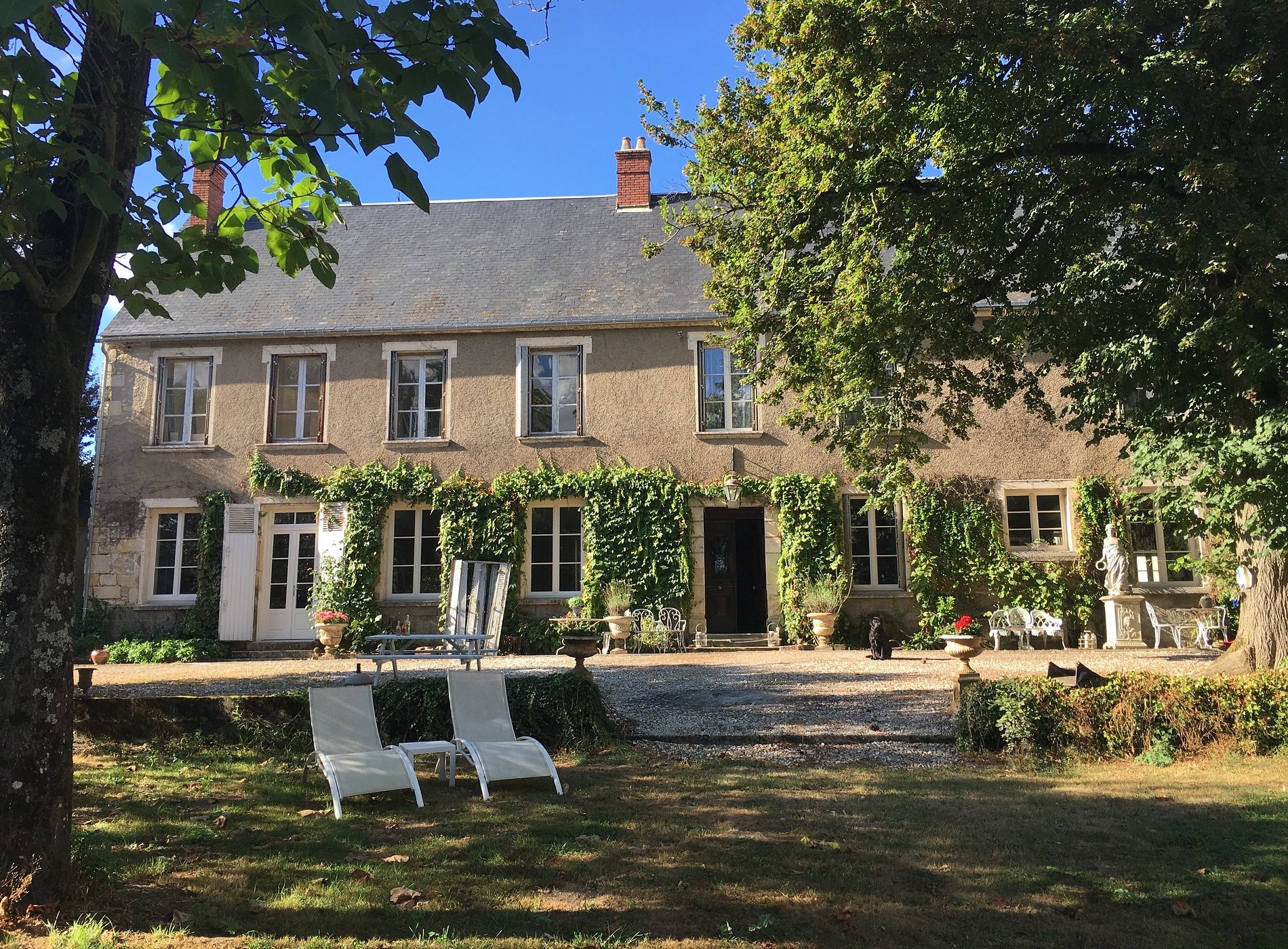 Domaine d'Alligny | Gîtes & Chambres d'hôtes, Chambre d'Hôtes à Alligny-Cosne