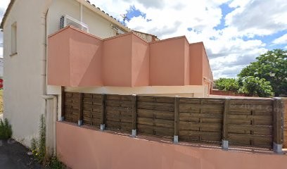 La Petite Maison Méditerranéenne, Location de Vacances à Mus