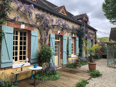 Le Clos Du Ru Chambre De Charme, Chambre d'Hôtes à Presnoy