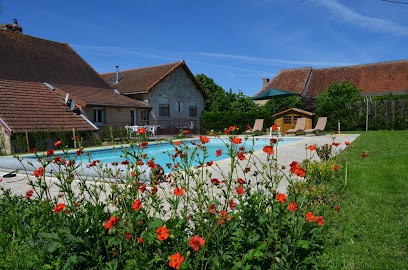 Gîte Le Vieux Tilleul, Location de Vacances à Saint-Julien-de-Civry