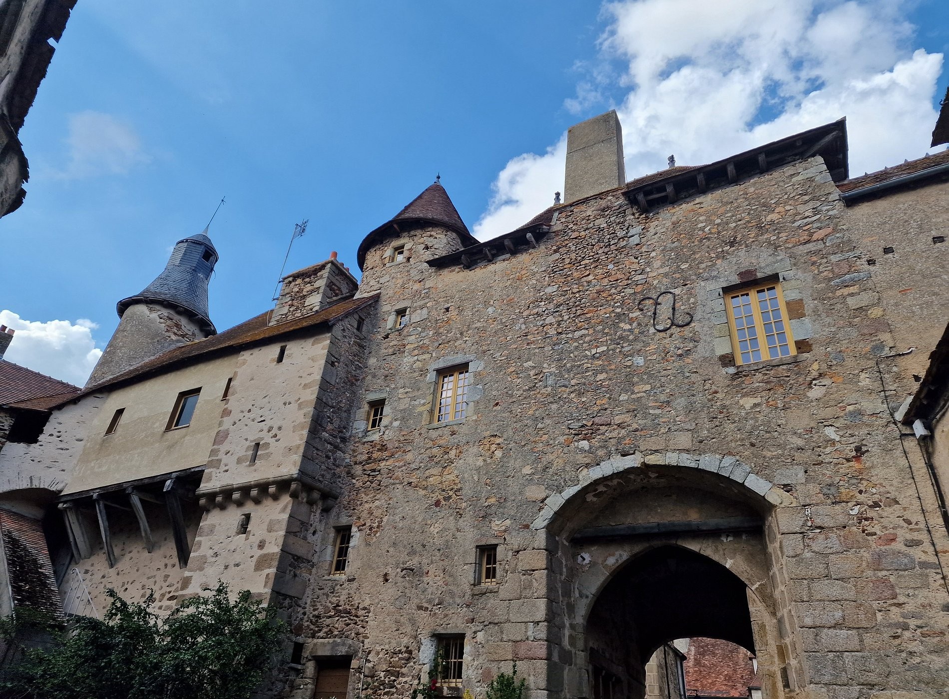 Le Portail, Chambre d'Hôtes à Saint-Benoît-du-Sault