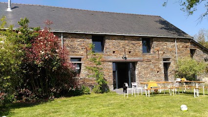 La Grange Des 3 Poulettes, Chambre d'Hôtes à La Grigonnais