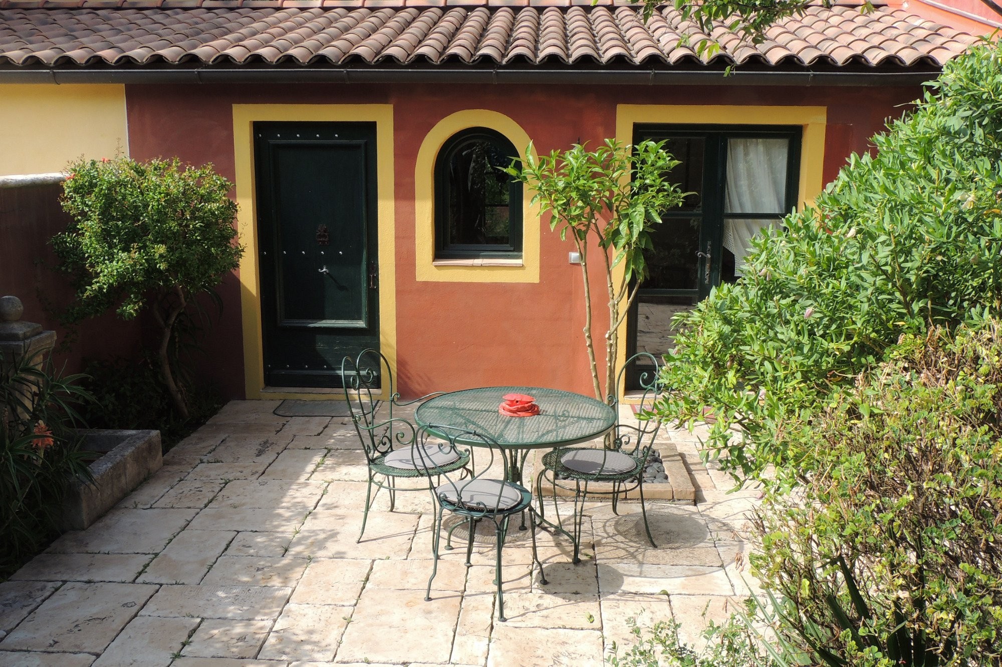 Chambres d'Hôtes Sous L'Olivier, Chambre d'Hôtes à Menton