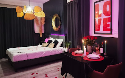 Suite Passion - Jacuzzi Privé Saint-Etienne, Location De Vacances à Saint-Étienne