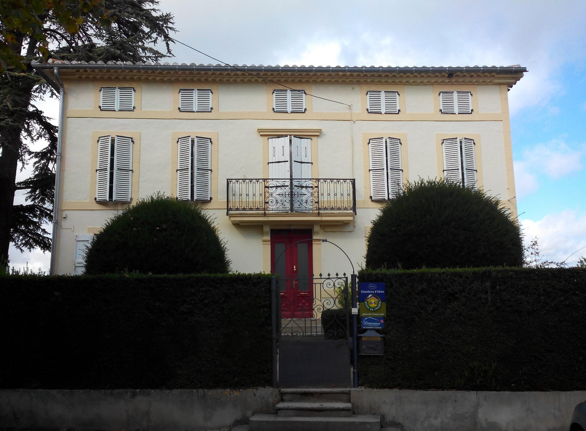 La Maison des Promenades - Chambres d'hôtes, Chambre d'Hôtes à Sémalens