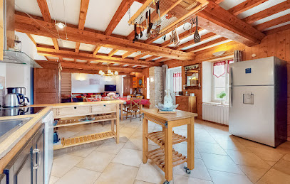 Gites De Fourches: Location De Vacances 12 Personnes À La Campagne Piscine Chauffée Proche Mer, Honfleur En Normandie, Location De Vacances à Fourches