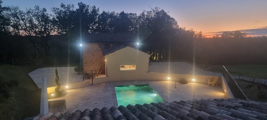 Gîte de la Magnanerie, Location de Vacances à Divajeu