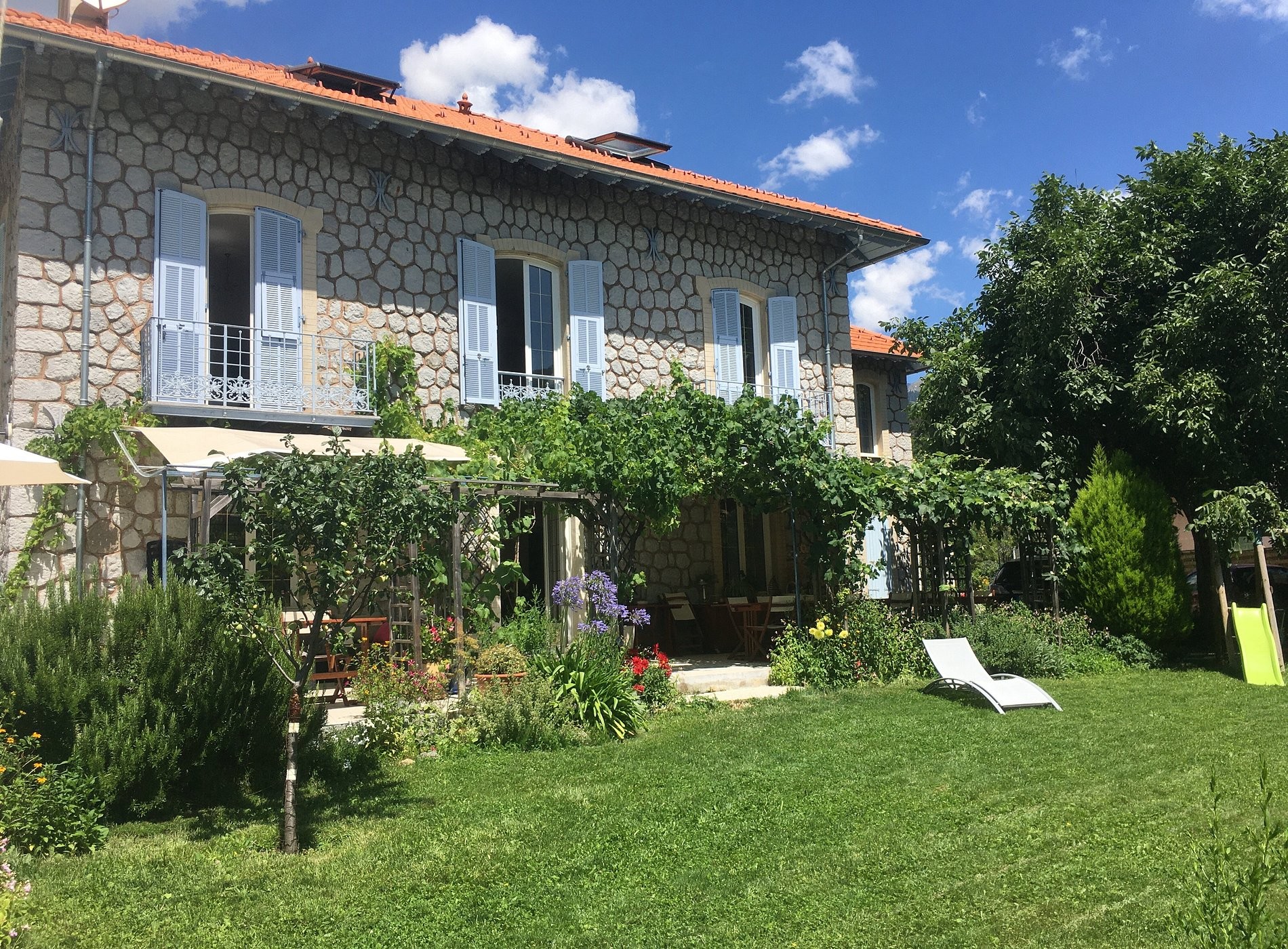 La Pierre Bleue, Chambre d'Hôtes à Saint-Martin-Vésubie