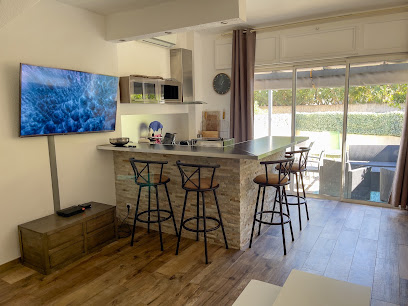 Appartement Maenat, Location De Vacances à Borgo