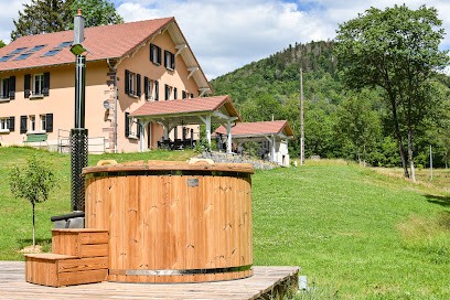 Chambres et table d’hôtes Lodge P2, Chambre d'Hôtes à Haut-du-Them-Château-Lambert