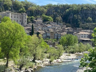 Les Gîtes du Castagnou, Location de Vacances à Saint-Alban-Auriolles