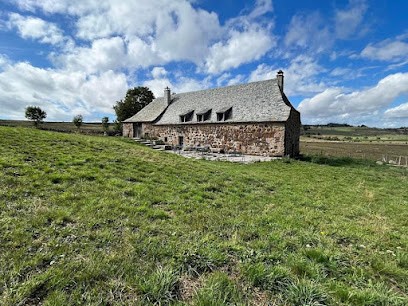 Le Bessou De L'Aubrac, Chambre d'Hôtes à Saint-Urcize