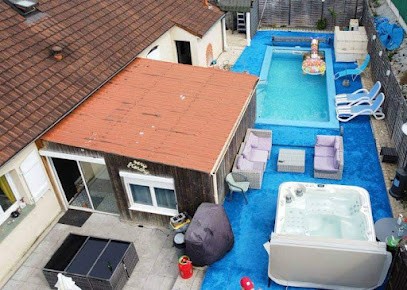 Chambre A 700 M Du Circuit 24h Du Mans, Chambre d'Hôtes à Mulsanne