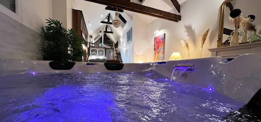 Liberty Suites, Location de Vacances à Laval