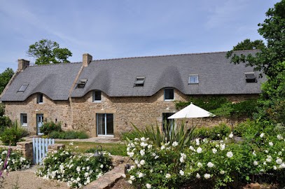 Longère Kervéléan - Poudre de Fées, Chambre d'Hôtes à Pluvigner