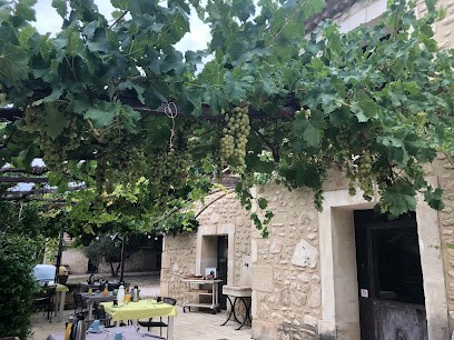 MAS SAINT JOSEPH, Chambre d'Hôtes à Fontvieille