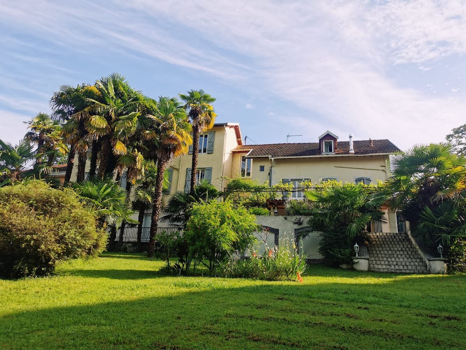 Maison Tournesol, Chambre d'Hôtes à Gan