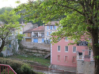 Les Angelots Et La Maison Du Pont, Chambre d'Hôtes à Rennes-les-Bains