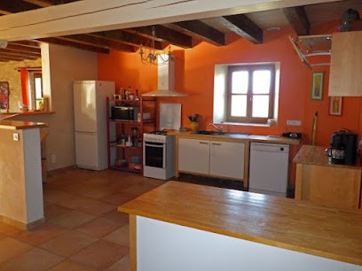 Le Gîte Du Barou, Location de Vacances à Dégagnac