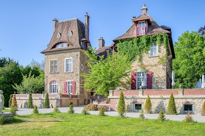 Le Petit Château de Barbizon au Bois du Mée (Chambres & Maisons), Chambre d'Hôtes à Barbizon