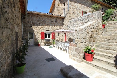 DOMAINE DE JONAC, Chambre d'Hôtes à Chalencon