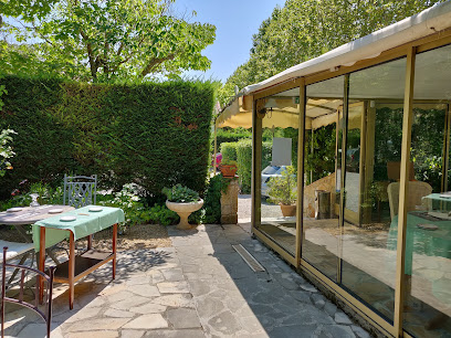 Hôtel Le Colombier, Location De Vacances à Villecroze
