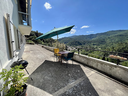 Gîte Le Tour Location De Vacances au Collet-de-Dèze